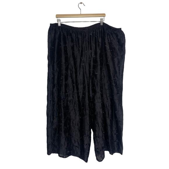 URU Women's XL Black Silk Floral Embroidered Wide Leg Roomy Pull On Pants NWT - Picture 1 of 4